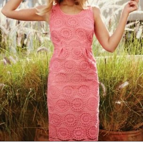 Boden Dresses & Skirts - Boden organza embroidered pink sheath dress